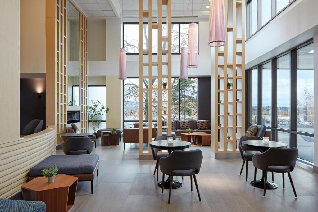 Delta Hotel lobby